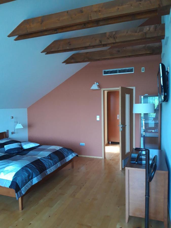 Apartmany Puerto Senec Dış mekan fotoğraf