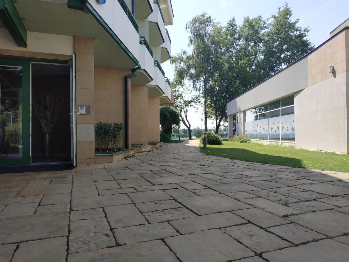 Apartmany Puerto Senec Dış mekan fotoğraf