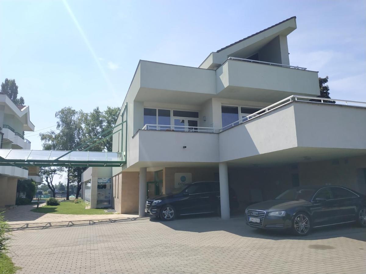 Apartmany Puerto Senec Dış mekan fotoğraf